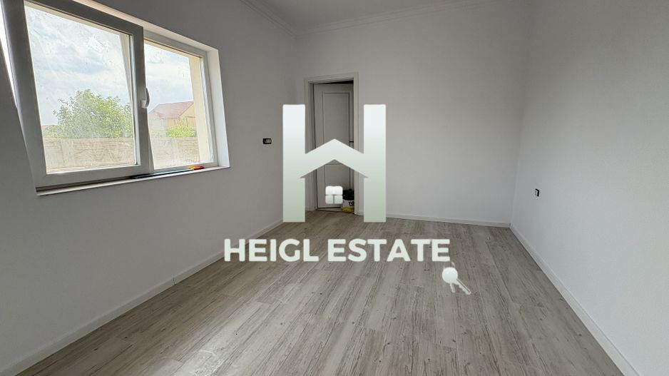 Duplex cu 4 camere pe parter in Mosnita langa asfalt - Poză 1