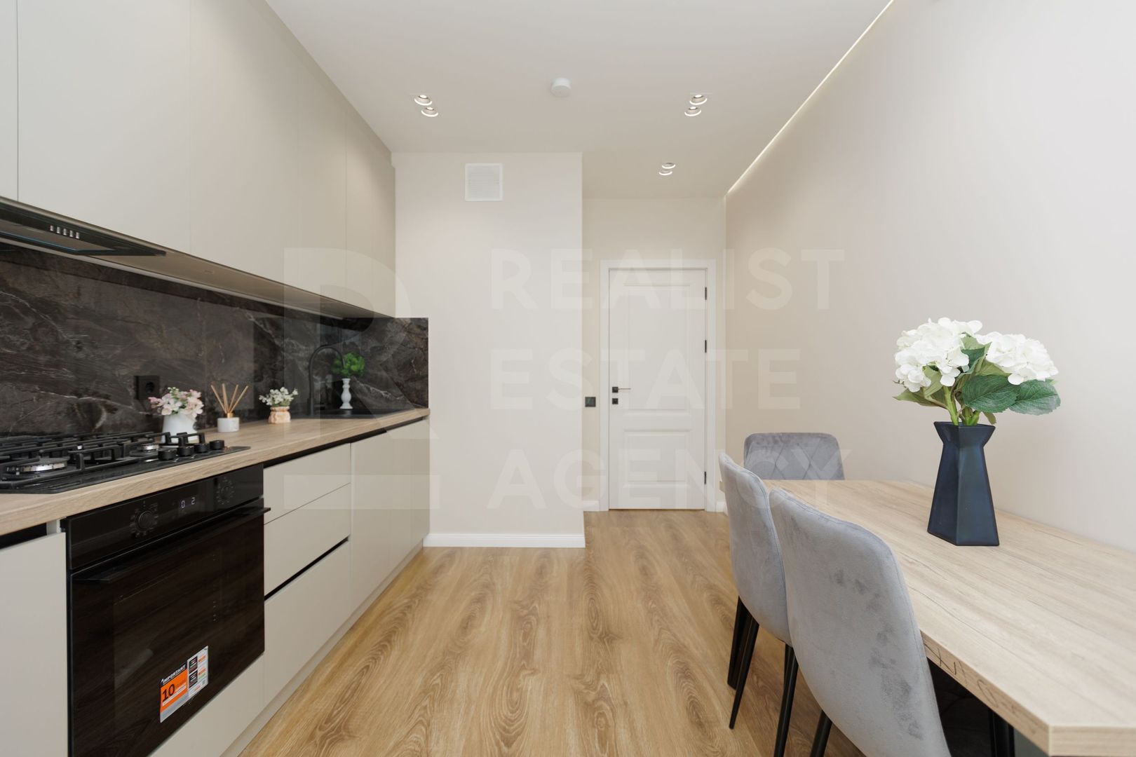 Vânzare, apartament, 2 camere, str. Vasile Lupu, Buiucani - Poză 4