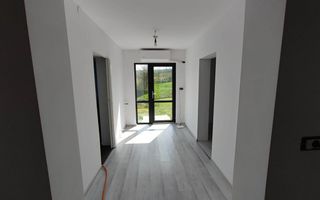 Casa de vanzare 200 mp + teren 1975 mp in Cervicesti - Poză 2