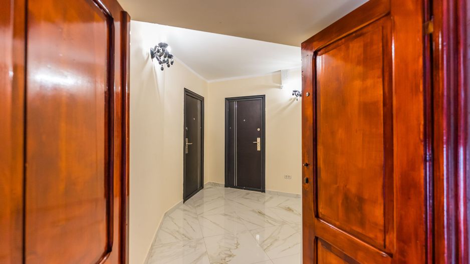 Apartament panoramic cu 3 camere- Intim, Arad - Poză 17