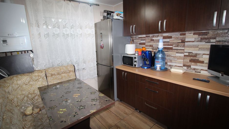 CASA-ZONA MEHALA CU DOUA FRONTURI - Poză 7