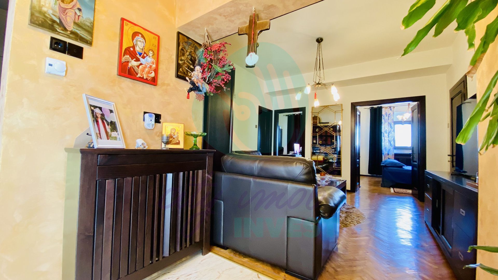 Apartament renovat complet, situat într-o zonă liniștită și centrală! - Poză 7