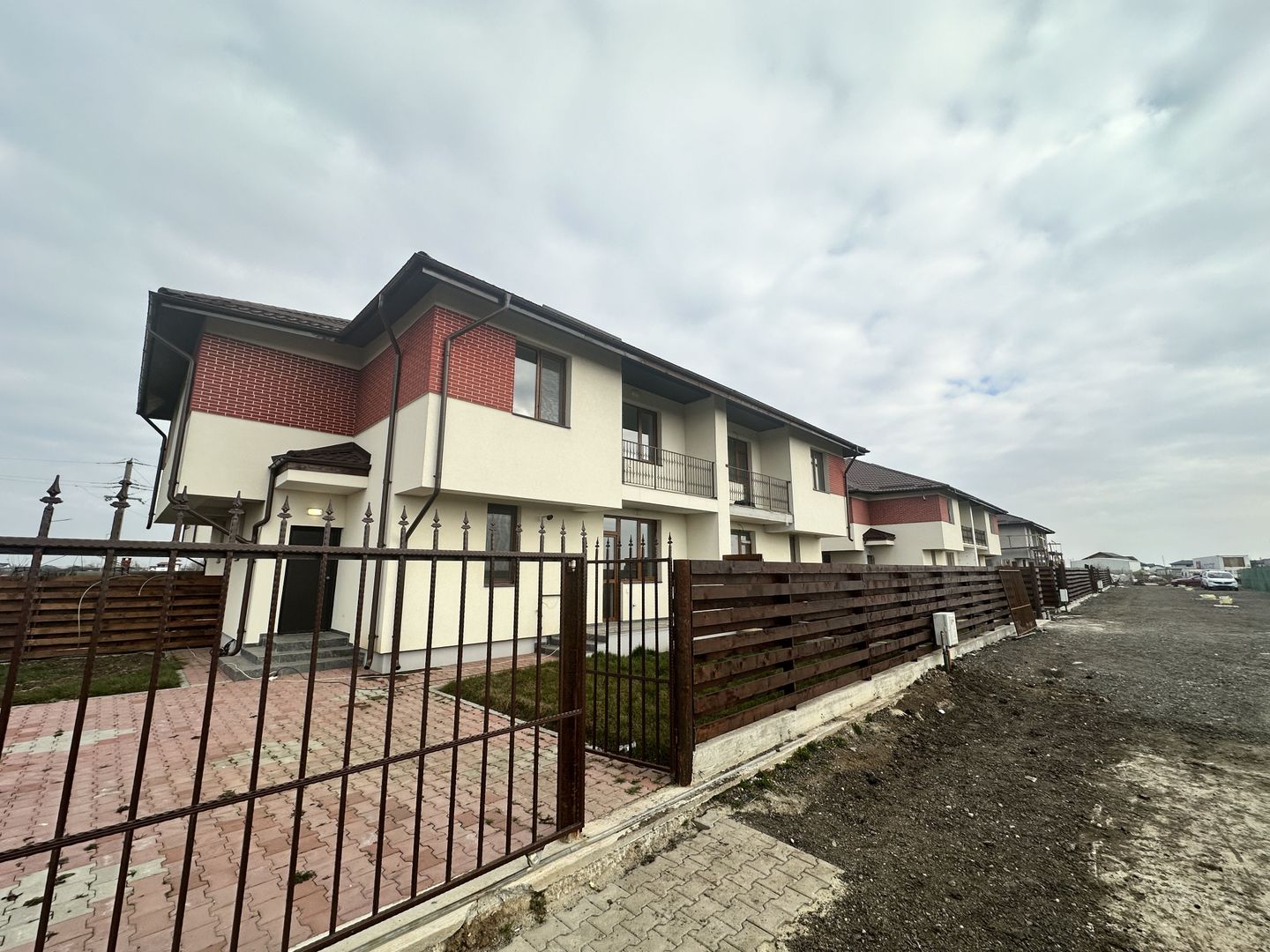 CASA TIP CUB MAGURELE, CURTE 74 MP, TOATE UTILITATILE, COMISION 0% - Poză 18