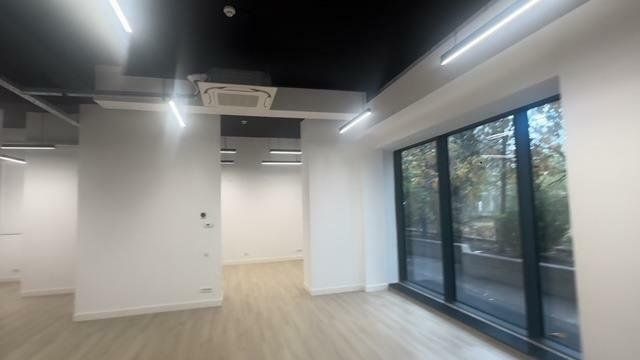 Inchiriez spatiu comercial  - Poză 4