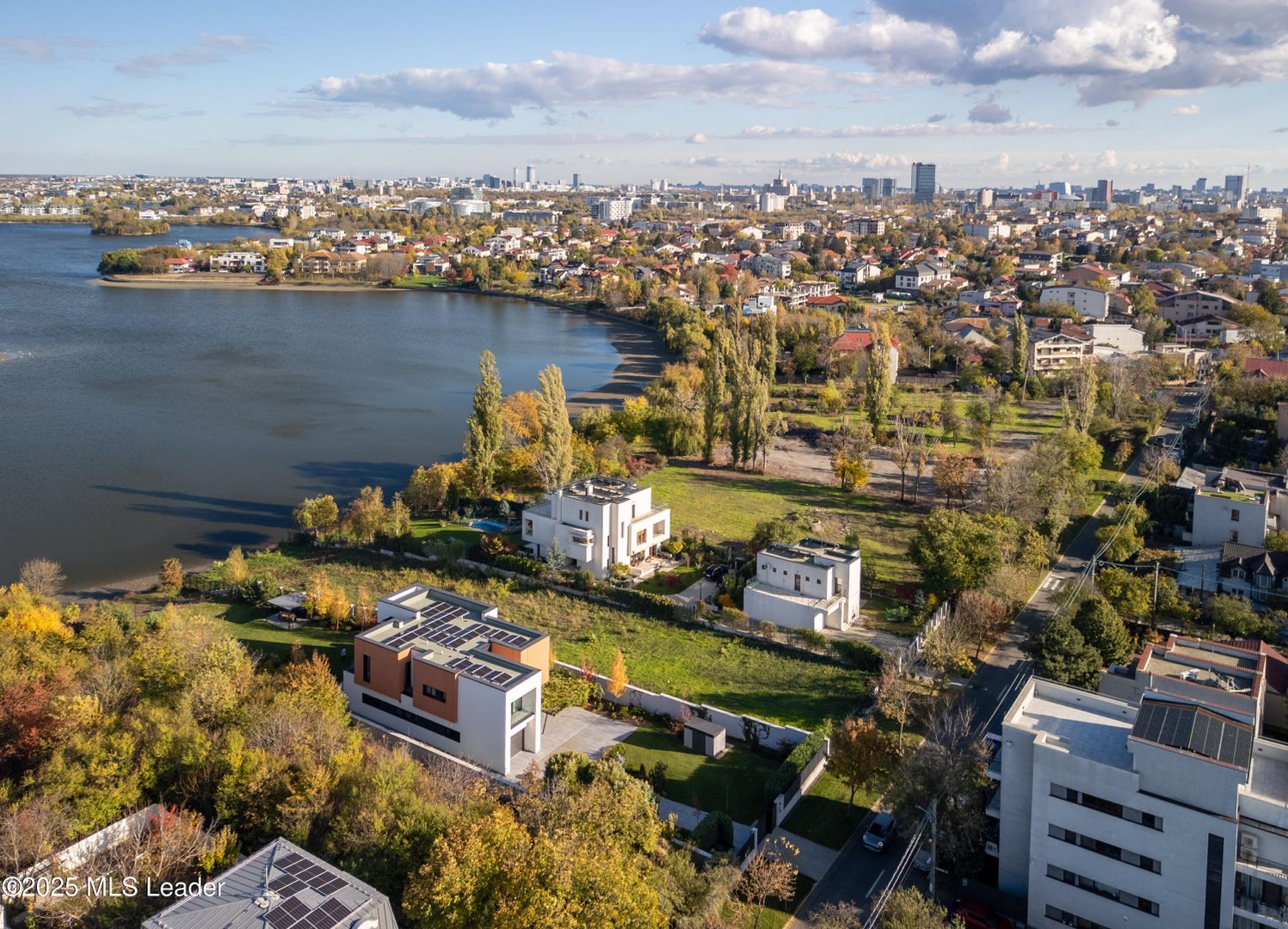 Smart-Home nZEB spectaculoasa Bucuresti Sector1 cu deschidere lac - Poză 61