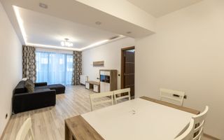 Coresi-Isaran apartament foarte spatios, 2 bai - Poză 1