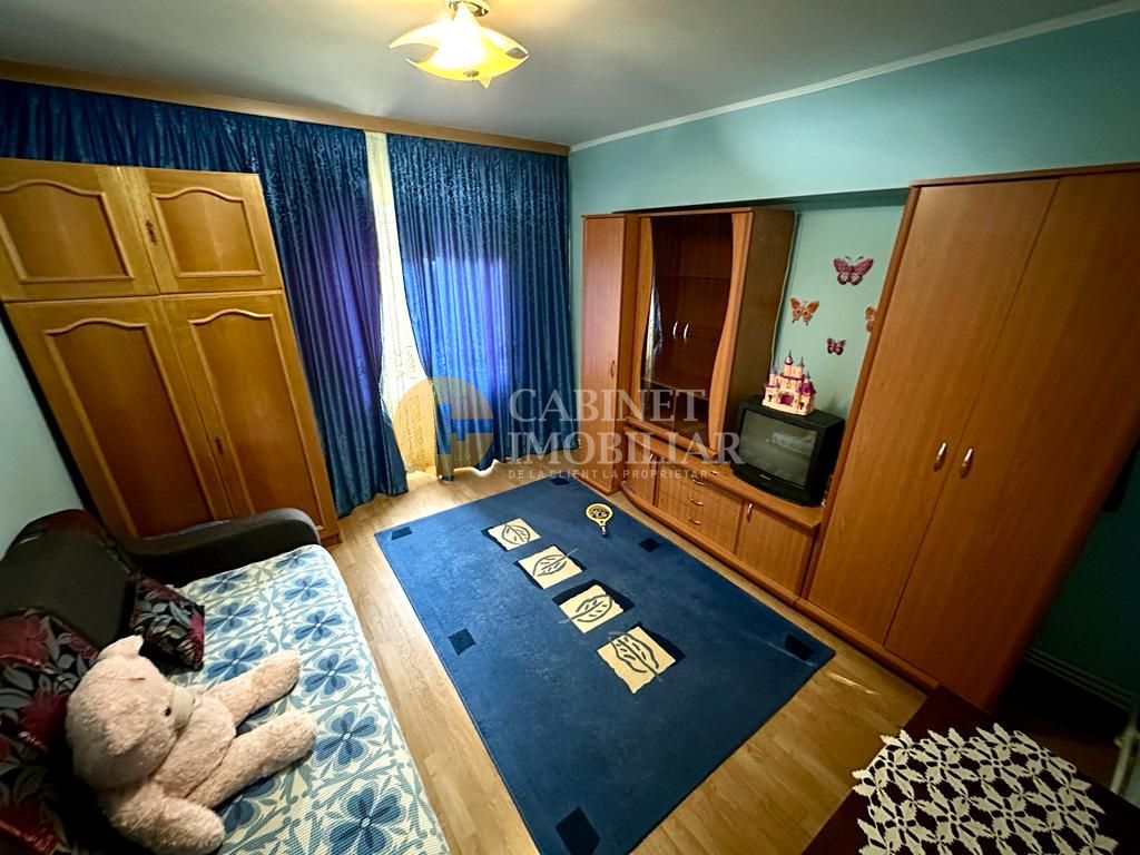 3 Camere Decomandat - ETAJ 2 - Zona Nicolina Rond Vechi - Bloc 1987 - Poză 1