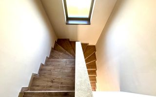 Duplex la asfalt - 4 camere - teren 532mp  Utvin - Poză 9