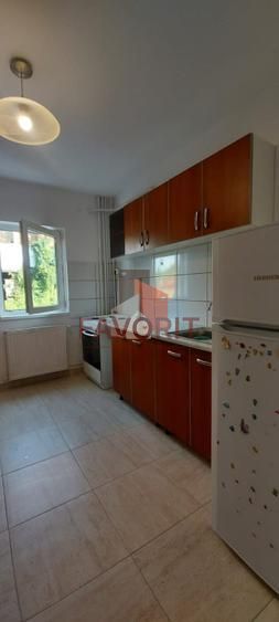 3 camere | 2 bai | Etaj 1 | Zona excelenta | - Poză 5