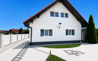 Casă individuală + atelier 150 mp | Teren 812 mp | 2 locuințe | Sibiu - Poză 12