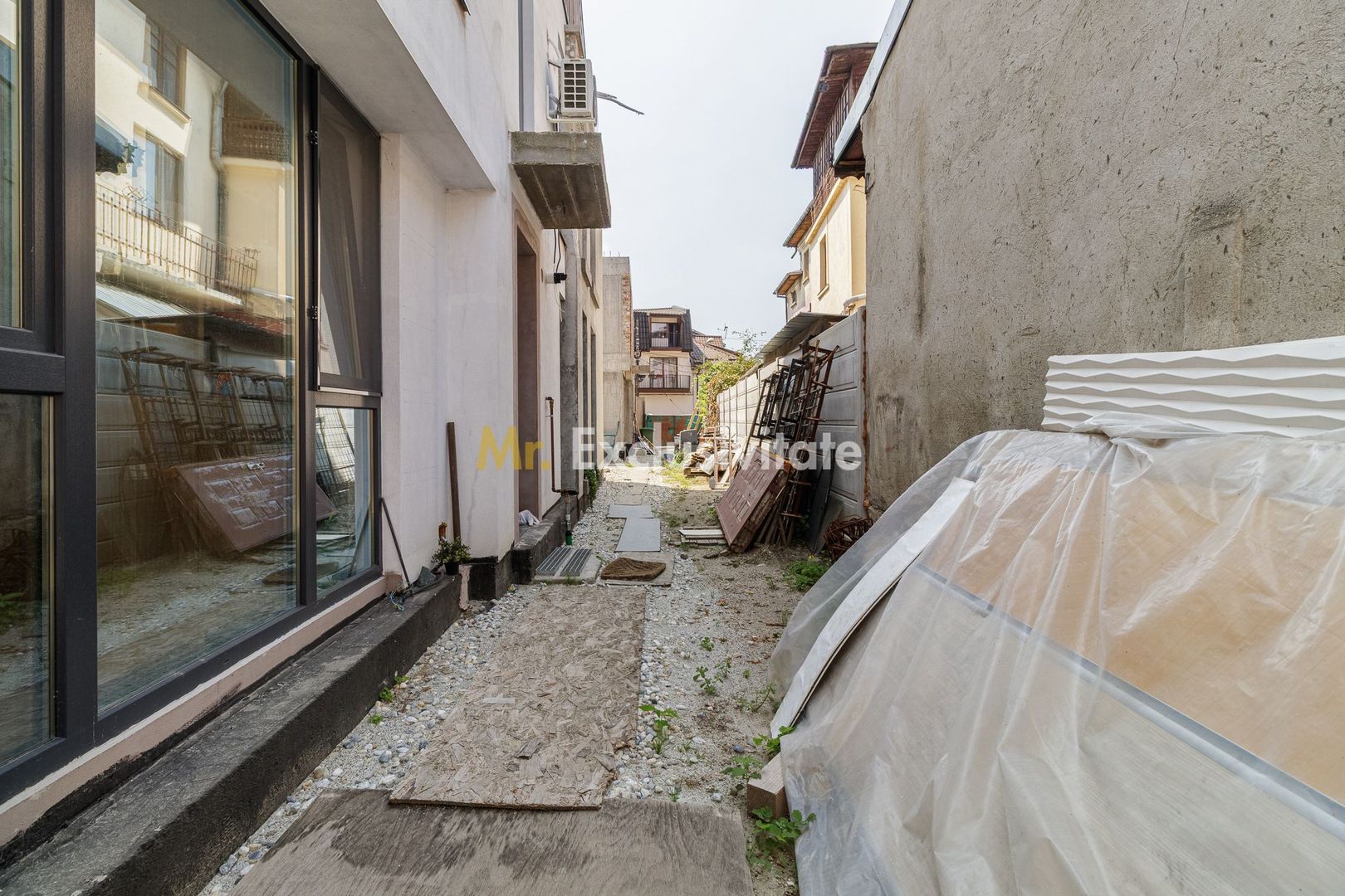 Casa noua aproape de Bd Unirii - Poză 23