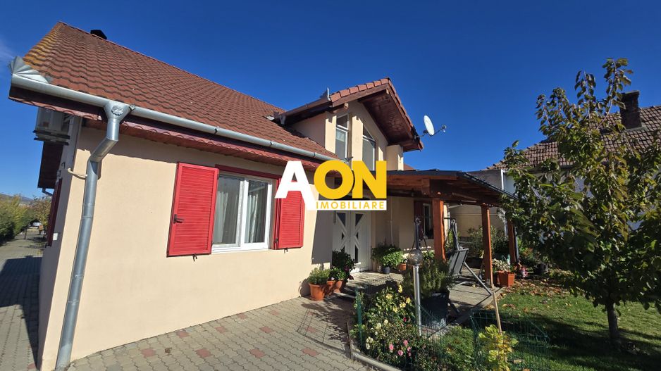 Casa 5 Camere, 2 Bai, 600mp Teren, Zona Oarda - Poză 2