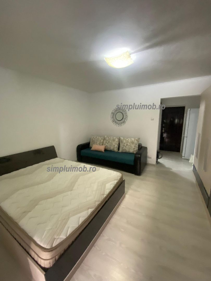 Garsonieră de închiriat Sector 3 Râmnicu Sărat mobilată utilata - Poză 1
