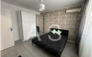 Inchiriez apartament 3 camere - Poză 1