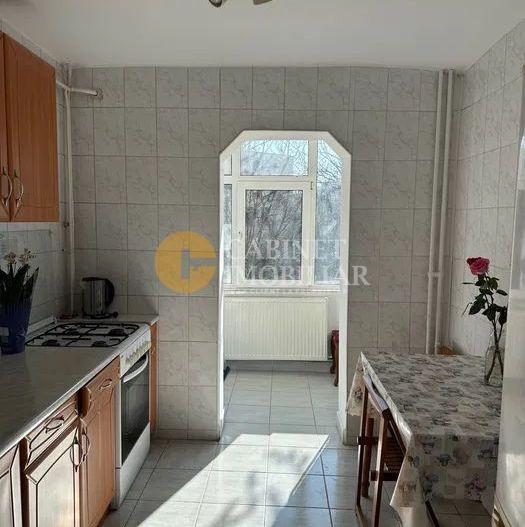 Chirie - 3 camere -  Centru - Poză 6