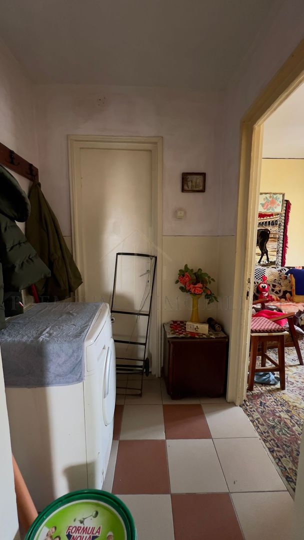 Apartament cu 3 camere - Pajura - Poză 10