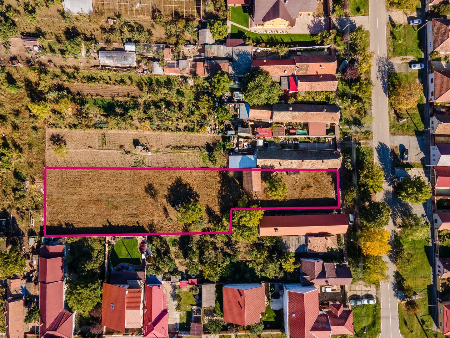 Teren construibil, cu utilitati, în  Aradul Nou, 2200 mp - Poză 1