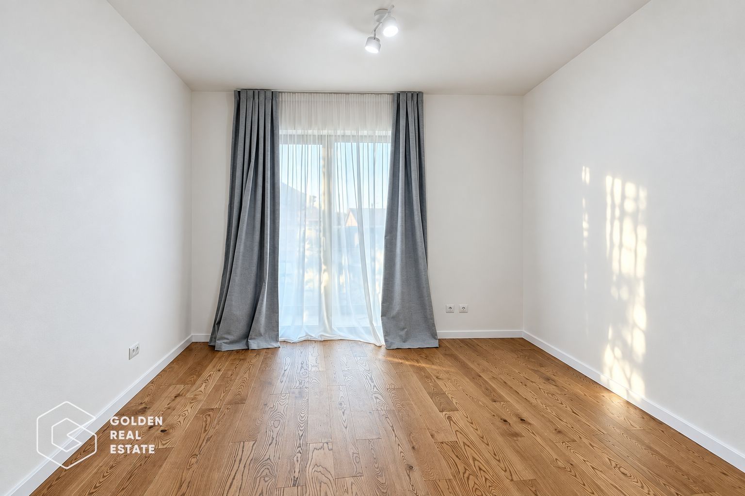 Vilă certificată nZEB în Micălaca, aproape de Kaufland, 4 dormitoare, 3 băi - Poză 17