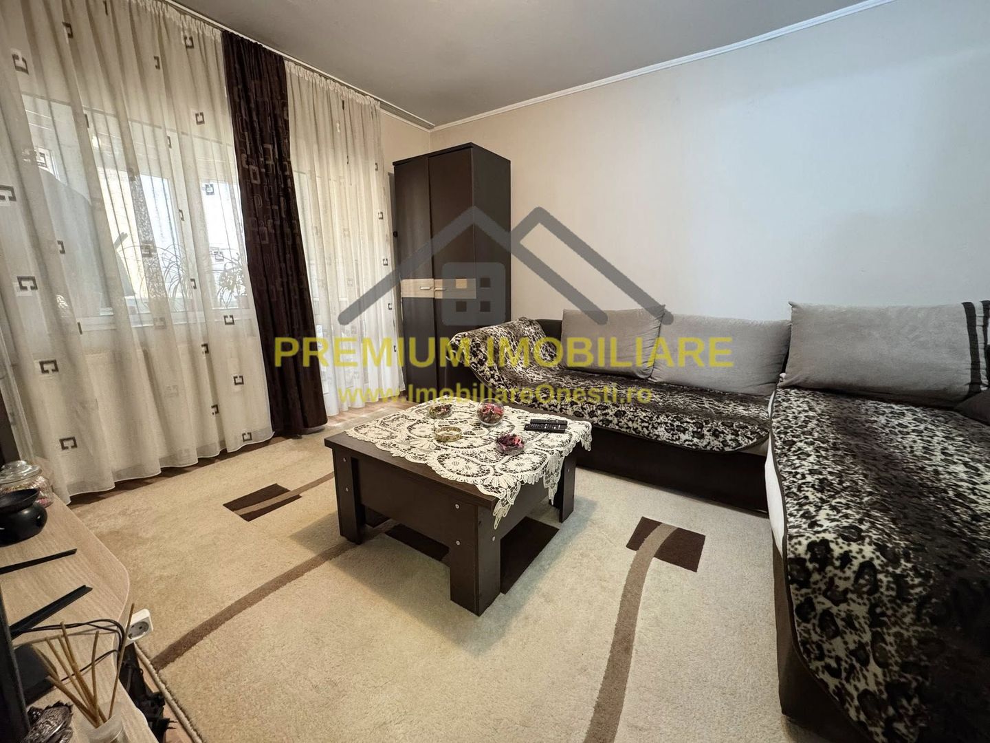 Garsoniera de Vanzare in Onesti - Zona de jos - Poză 1