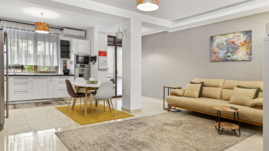Casa in Bucuresti | 4 Camere | Nemobilata / Mobilata | Utilata Complet - Poză 1