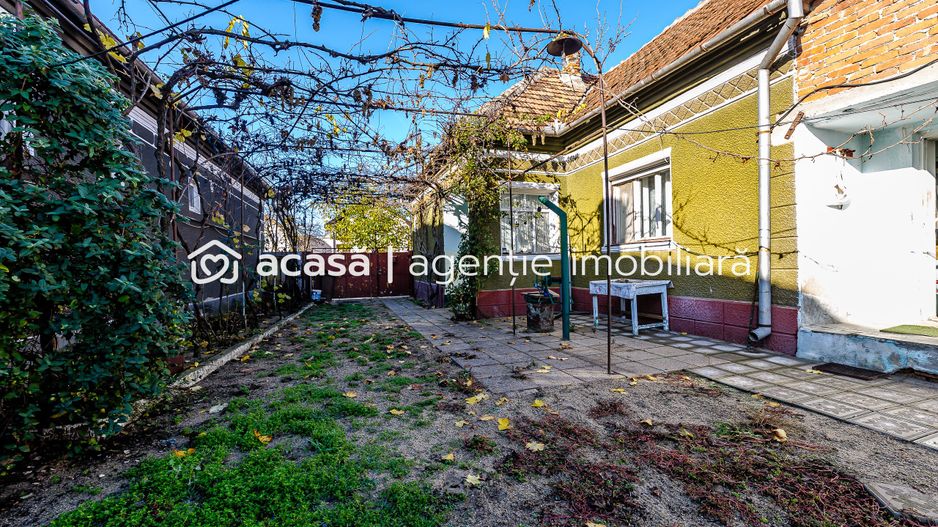 VANDUT! Casa din caramida 3 camere - Teren 755 mp - Livada, Arad - Poză 2