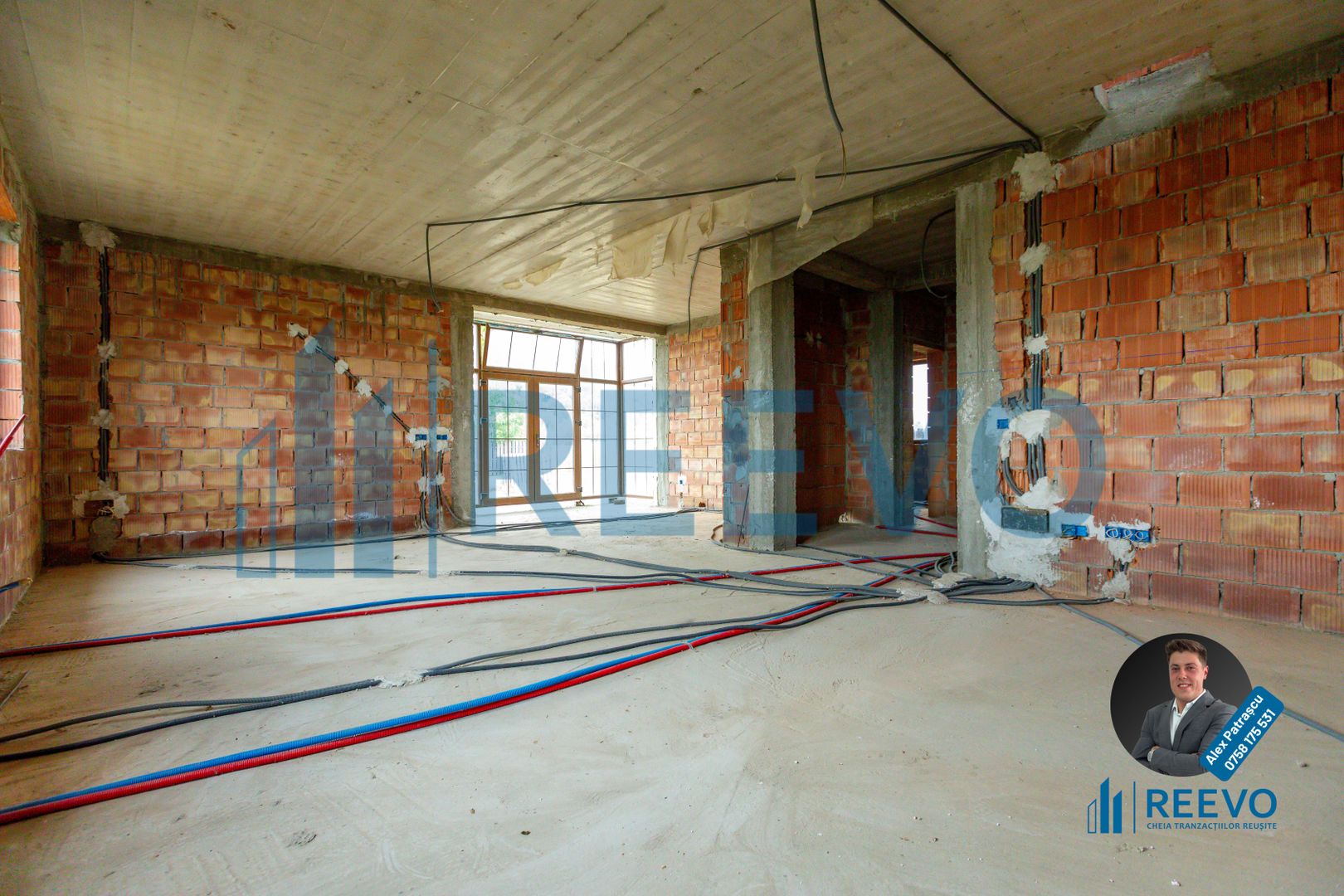 Vilă spațioasă cu vedere la pădure, la doar 15 minute de Bacău! - Poză 11