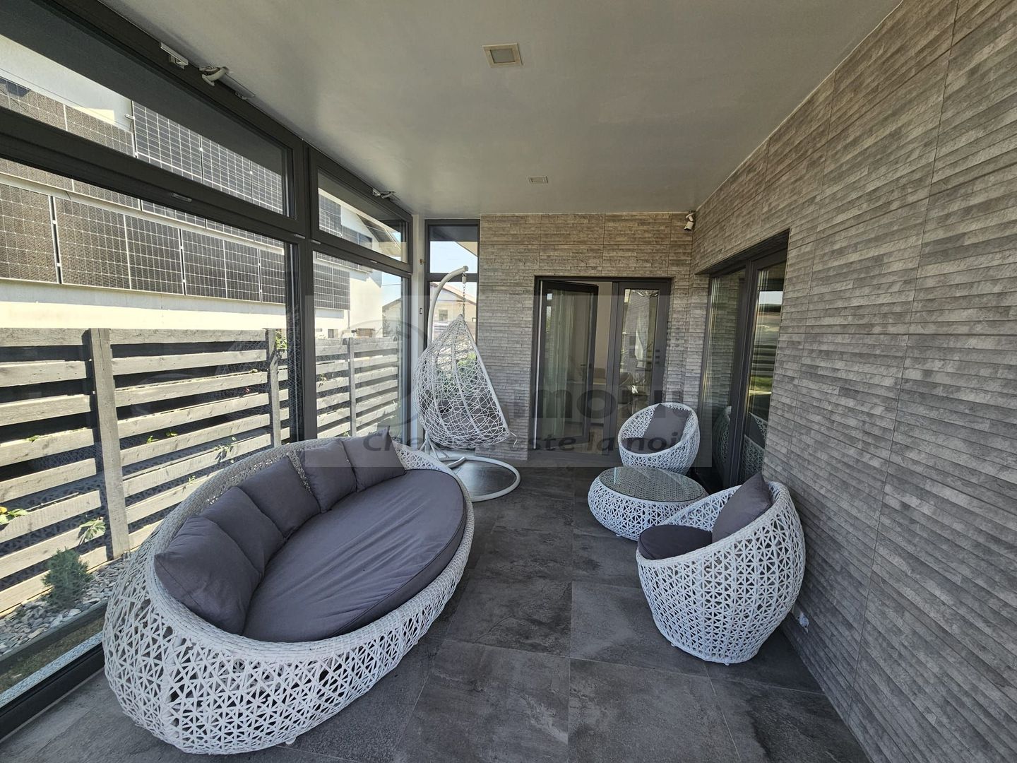 Vila plan parter - mobilata utilata - 5 drumuri - Valea Adanca - Poză 3