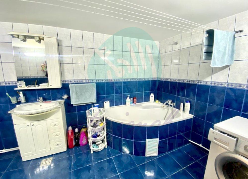 Casa in zona Piata Alba Iulia-Mall Vitan - Poză 8