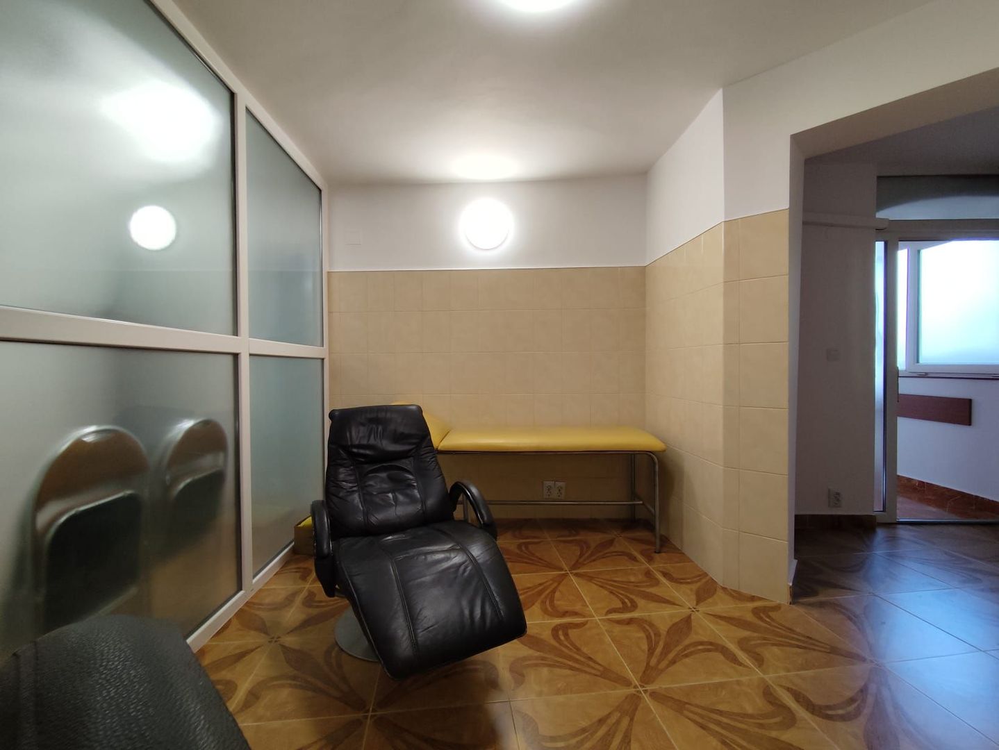 Cabinet stomatologic, echipat, modern, zona Lacu Rosu, Oradea, VANZARE - Poză 8