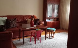 Vand apartament cu 3 camere, decomandat, la parter - Poză 3