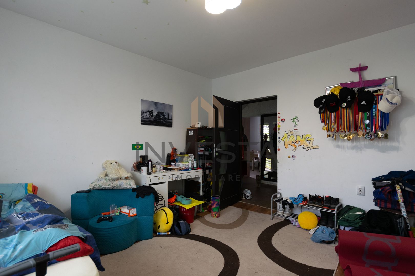 DE VANZARE CASA CU 4 CAMERE BUNA ZIUA - Poză 10