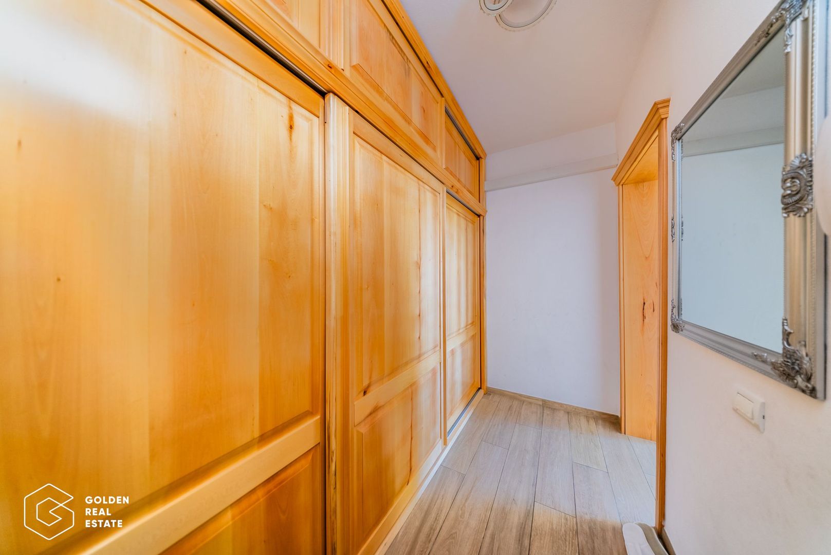 Cladire moderna in cartier exclusivist Romanilor, strada 9 Mai - Poză 22