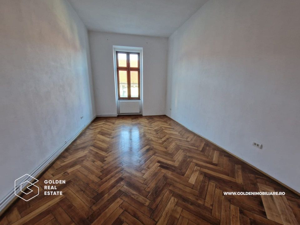 Apartament 2 camere, renovat, ultracentral - cladirea Catedralei Catolice - Poză 1