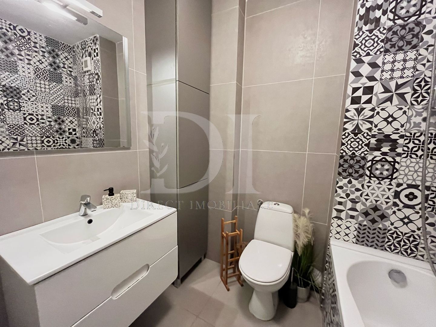 Apartament cu 2 camere semidecomandat , 57 mp, în zona BMW - Poză 8