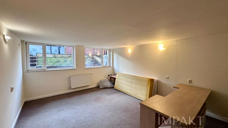 Casa de inchiriat | 6 camere, terasa, sauna, 320 mp - Poză 17