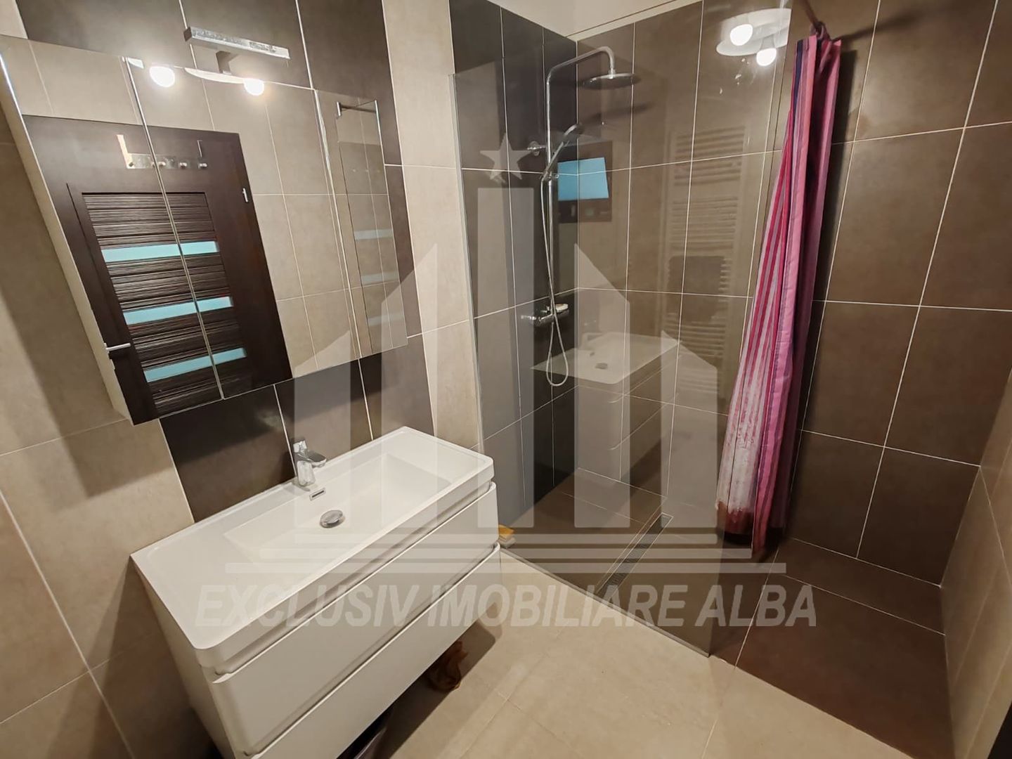 Casa individuala | 1 nivel | 145 mp utili | 784 mp teren | Cetate - Poză 6