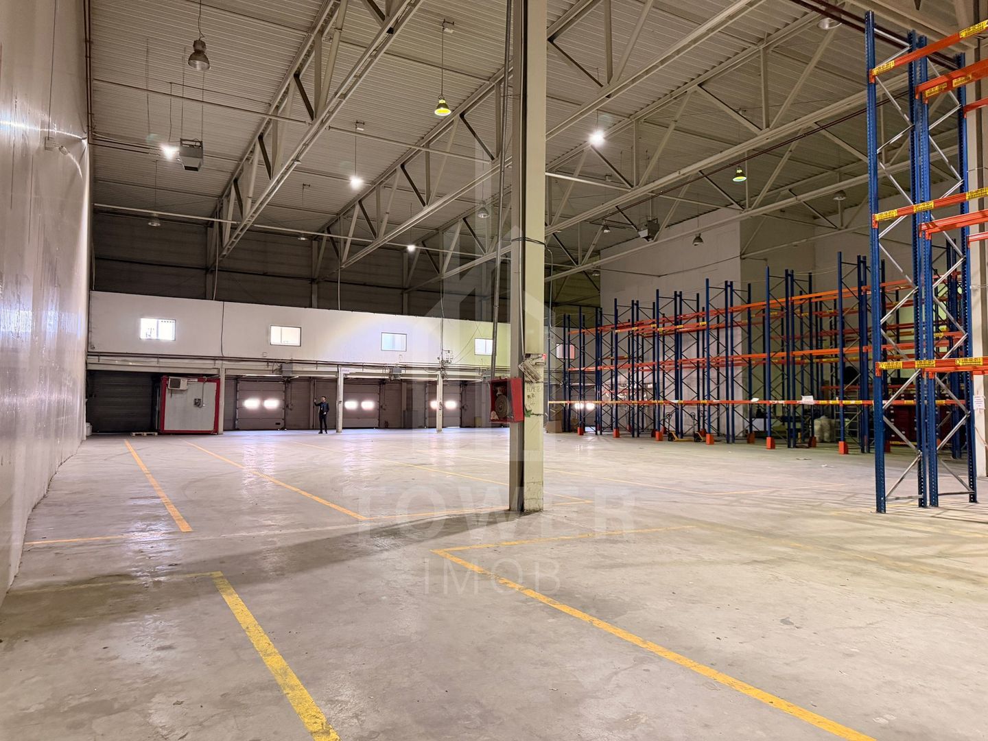 Hala industrială+spații administrative- Str. Tractorului - Poză 11