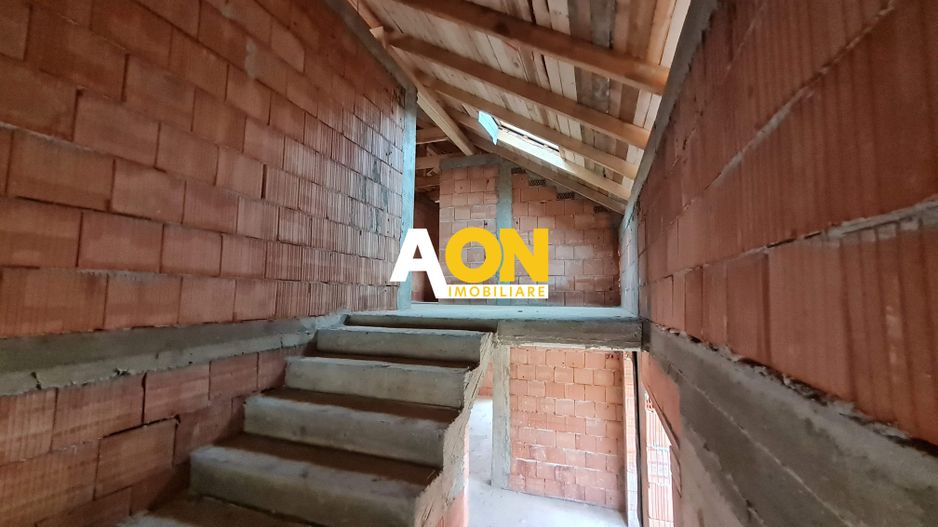 Casa 4 Camere la Rosu, 386 mp, Alba-Micesti - Poză 9