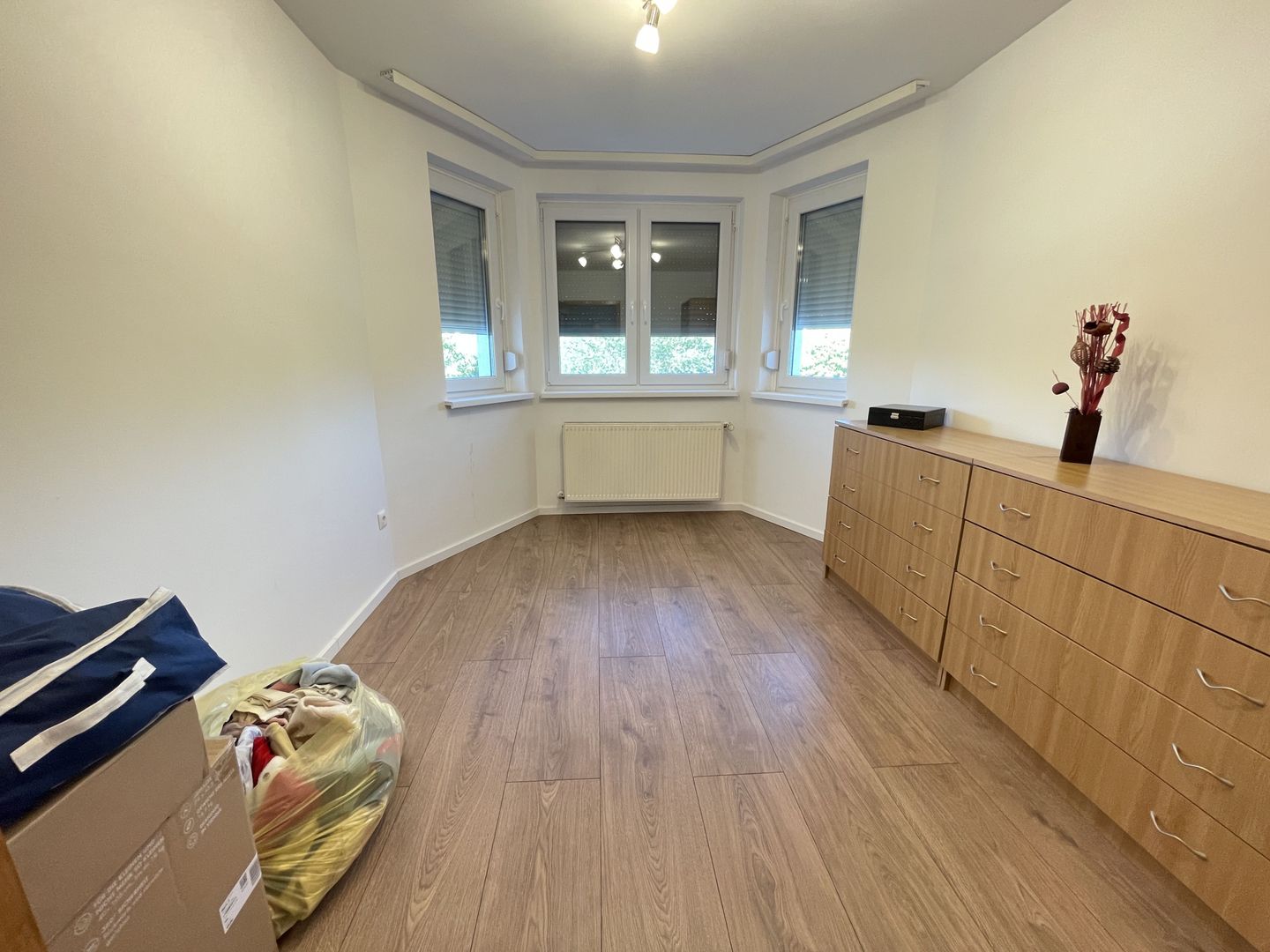 Casa spatioasa cu spatiu de relaxare-zona Blascovici - Poză 19