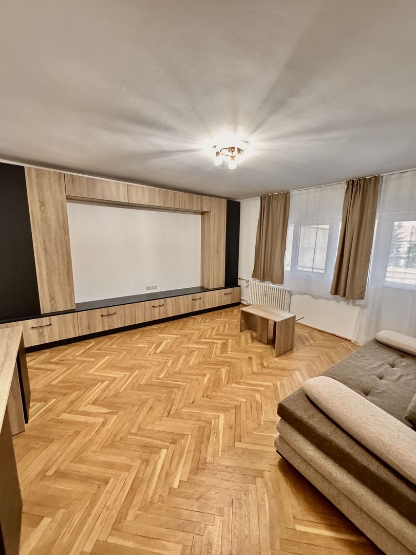 Apartament 3 camere, zonă centrală Oradea - Poză 5