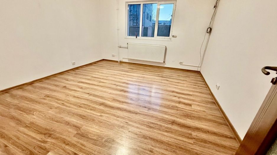 BRASADAS închiriază vila - zona Popa Nan, Calea Calarasilor. - Poză 15