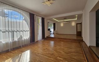 Vila Individuala _7 camere***Piscina***Teren 1000 mp // Erou Iancu Nicolae