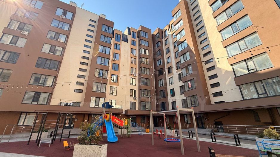 Vânzare, apartamnet 3 camere, str. Durlești, Dumbrava - Poză 1