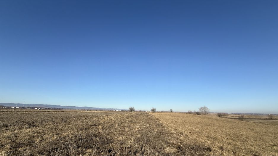 Teren extravilan | Rădăuți | 600 m de centură | 20 m front - Poză 2