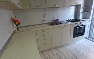 Apartament cu  2 camere de vanzare zona Vest - Poză 2
