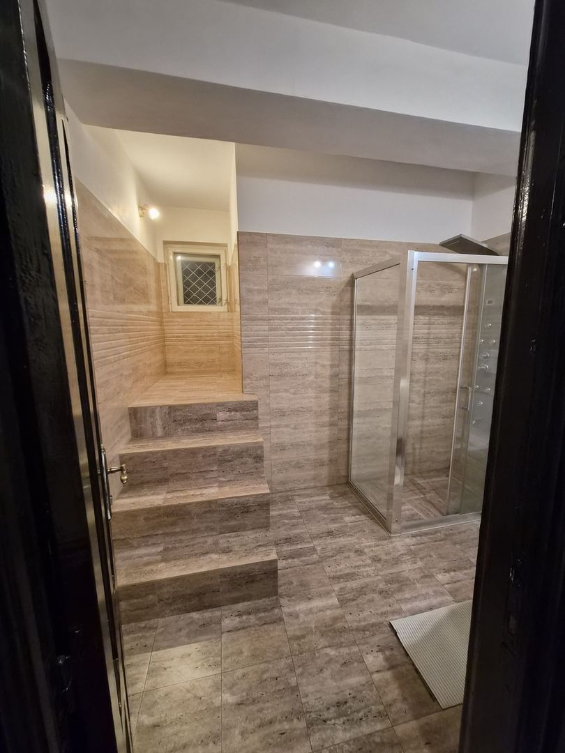 De vânzare Vilă individuala 11 camere curte proprie Parcul Carol - Poză 19