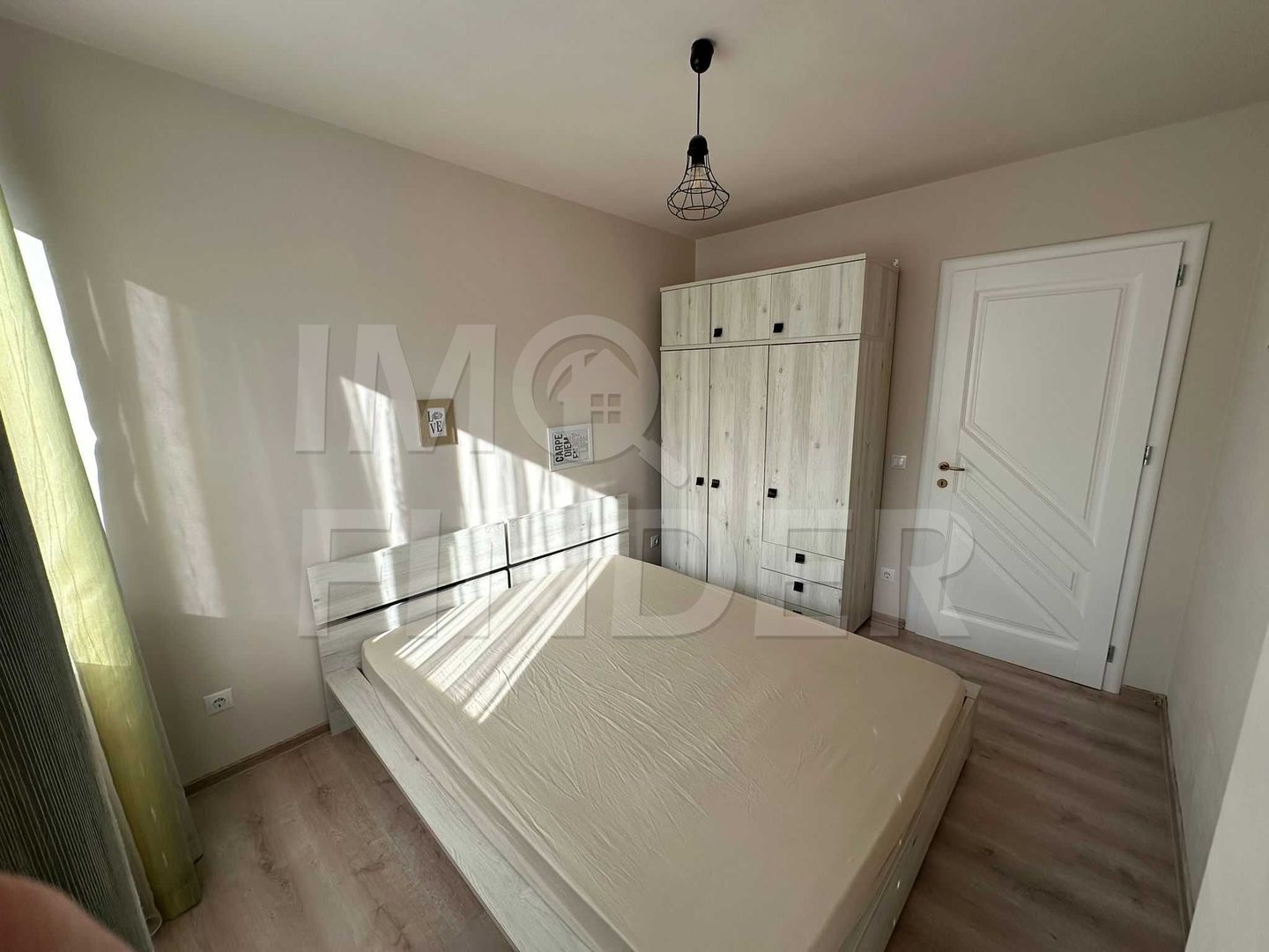 Apartament de inchiriat, 3 camere, decomandat, Terasa 20mp,  parcare, Buna Ziua - Poză 4