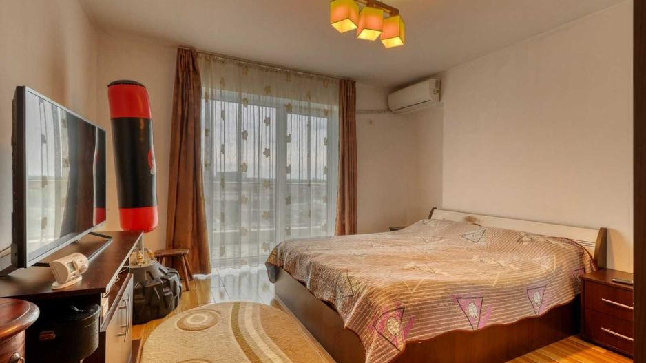 Inchiriez apart. mare, 3 camere-120 mp, Pod Constanta-Buc Noi, sect.1 - Poză 7