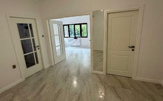 apartament  3 camere in vila interbelica - Poză 1