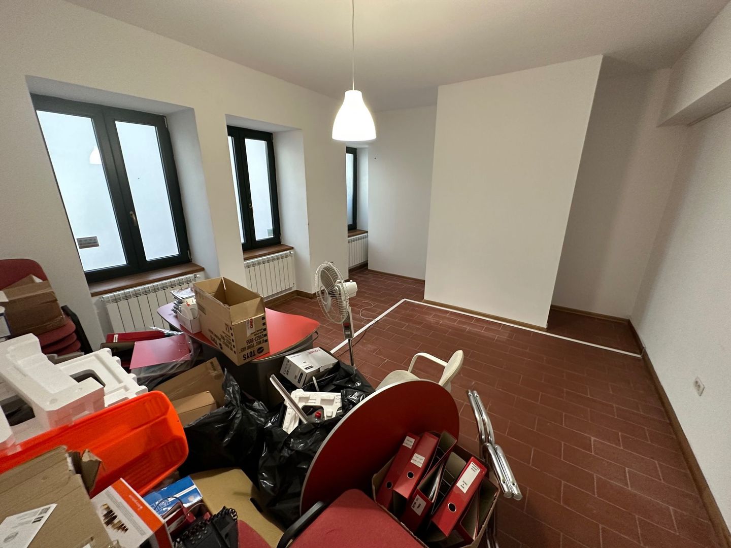 Spatiu de birouri - Unirii - 64 mp cu acces direct din str - Poză 7